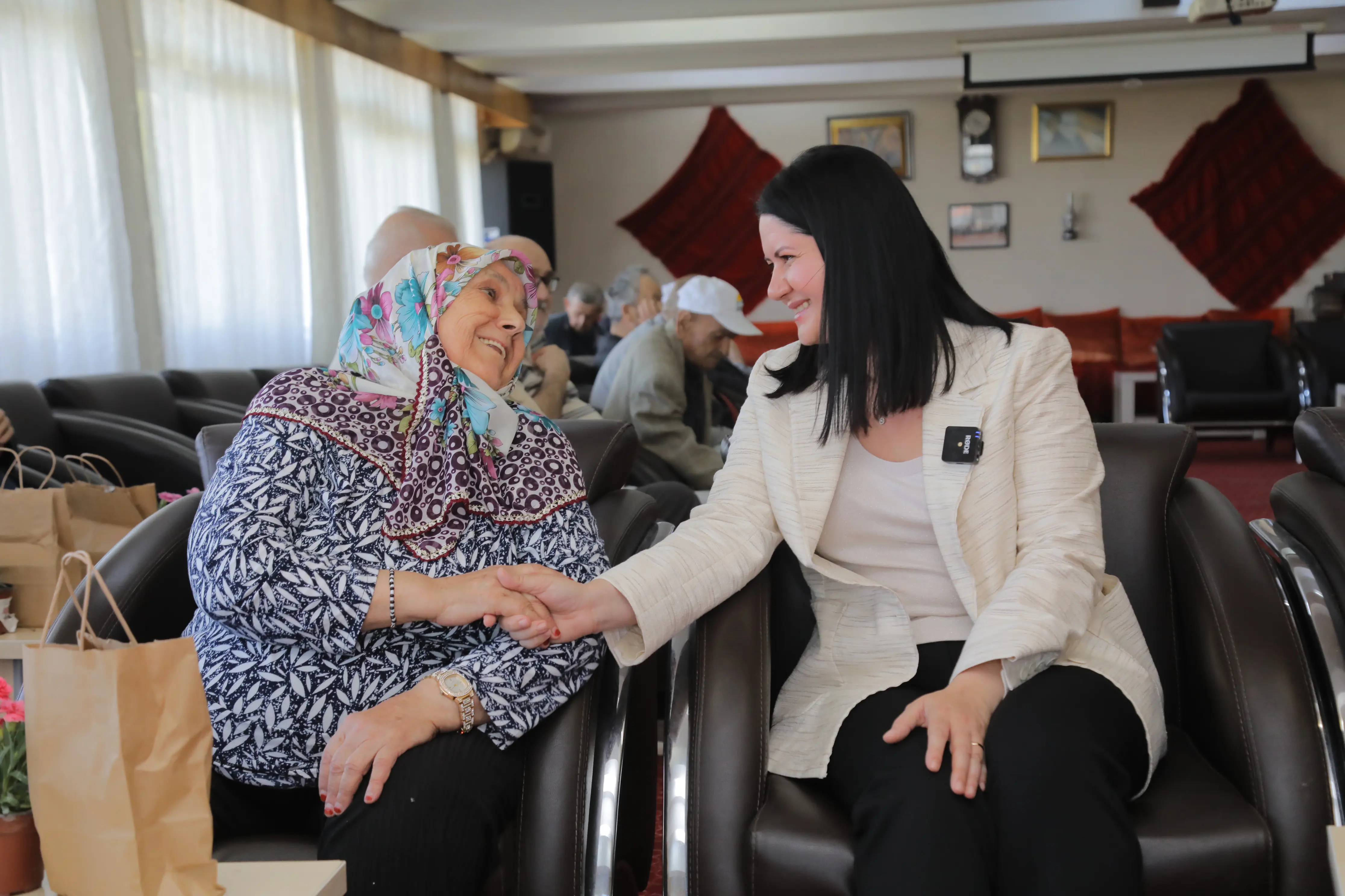 BAŞKAN FİLİZ GENCAN: “YAŞLILARIMIZ GEÇMİŞİMİZİN HAFIZASI, GELECEĞİMİZİN REHBERİDİR”
