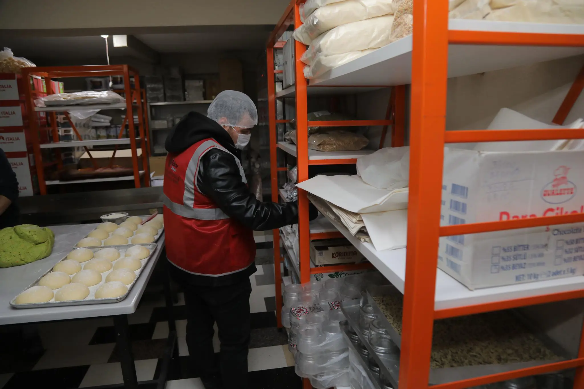 EDİRNE BELEDİYESİ’NDEN BAYRAM ÖNCESİ GIDA DENETİMLERİ galeri görseli