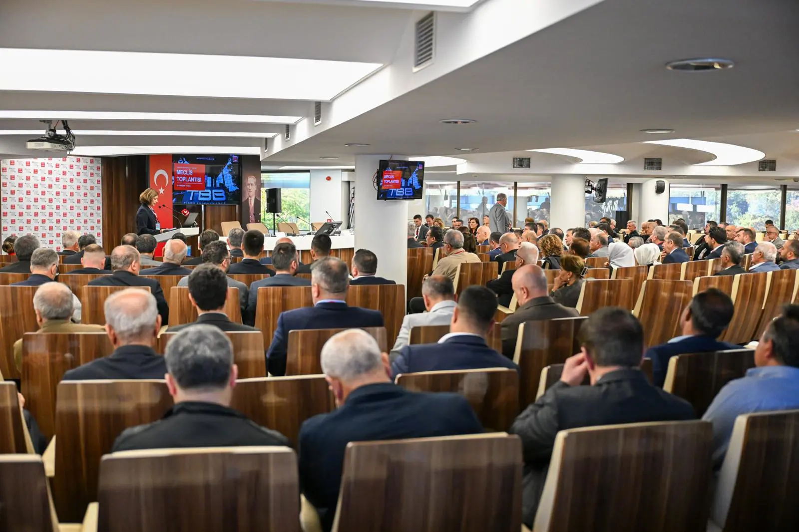 BAŞKAN GENCAN, TBB ENCÜMEN VE MECLİS TOPLANTILARINA KATILDI galeri görseli