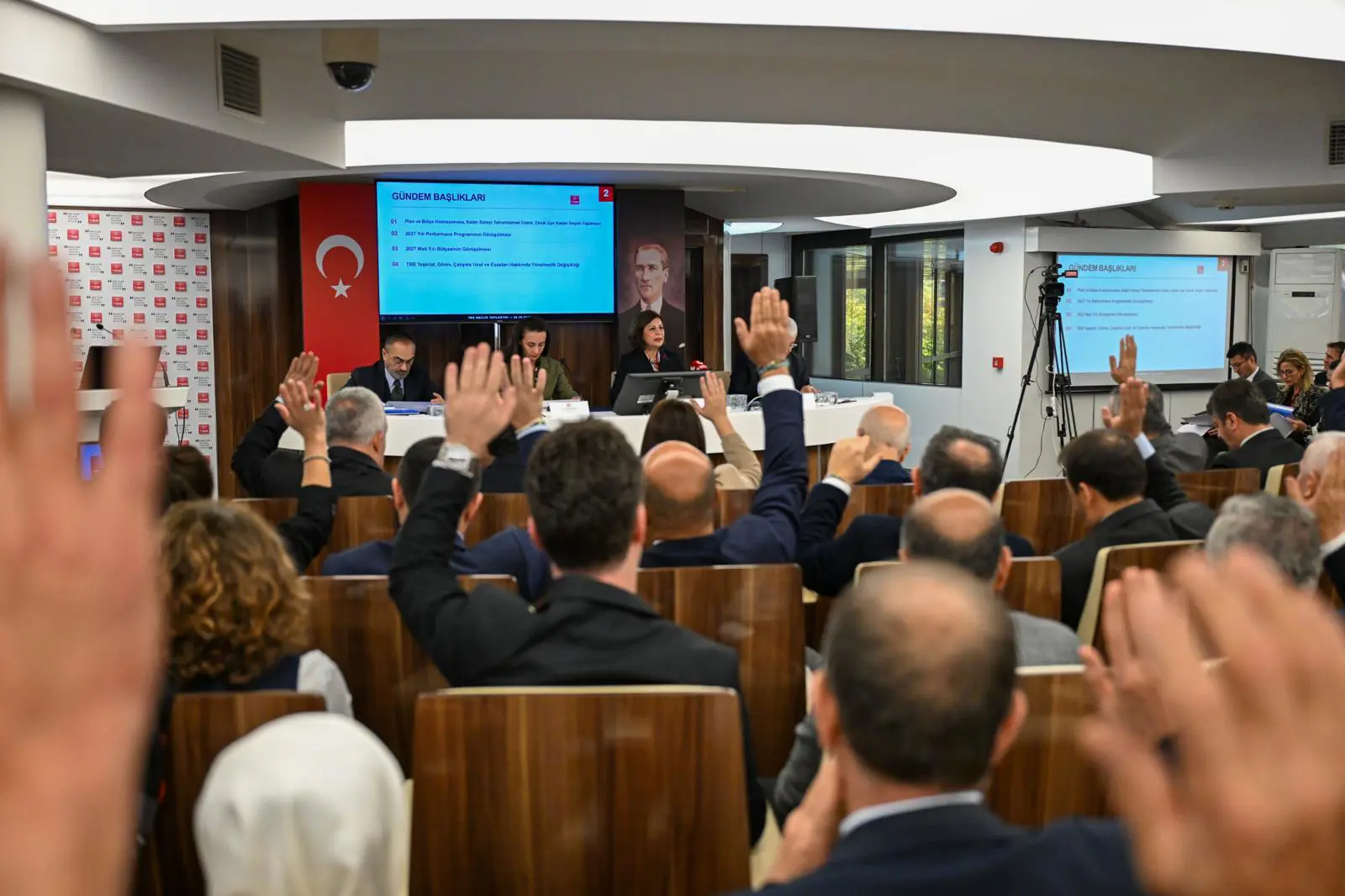 BAŞKAN GENCAN, TBB ENCÜMEN VE MECLİS TOPLANTILARINA KATILDI galeri görseli