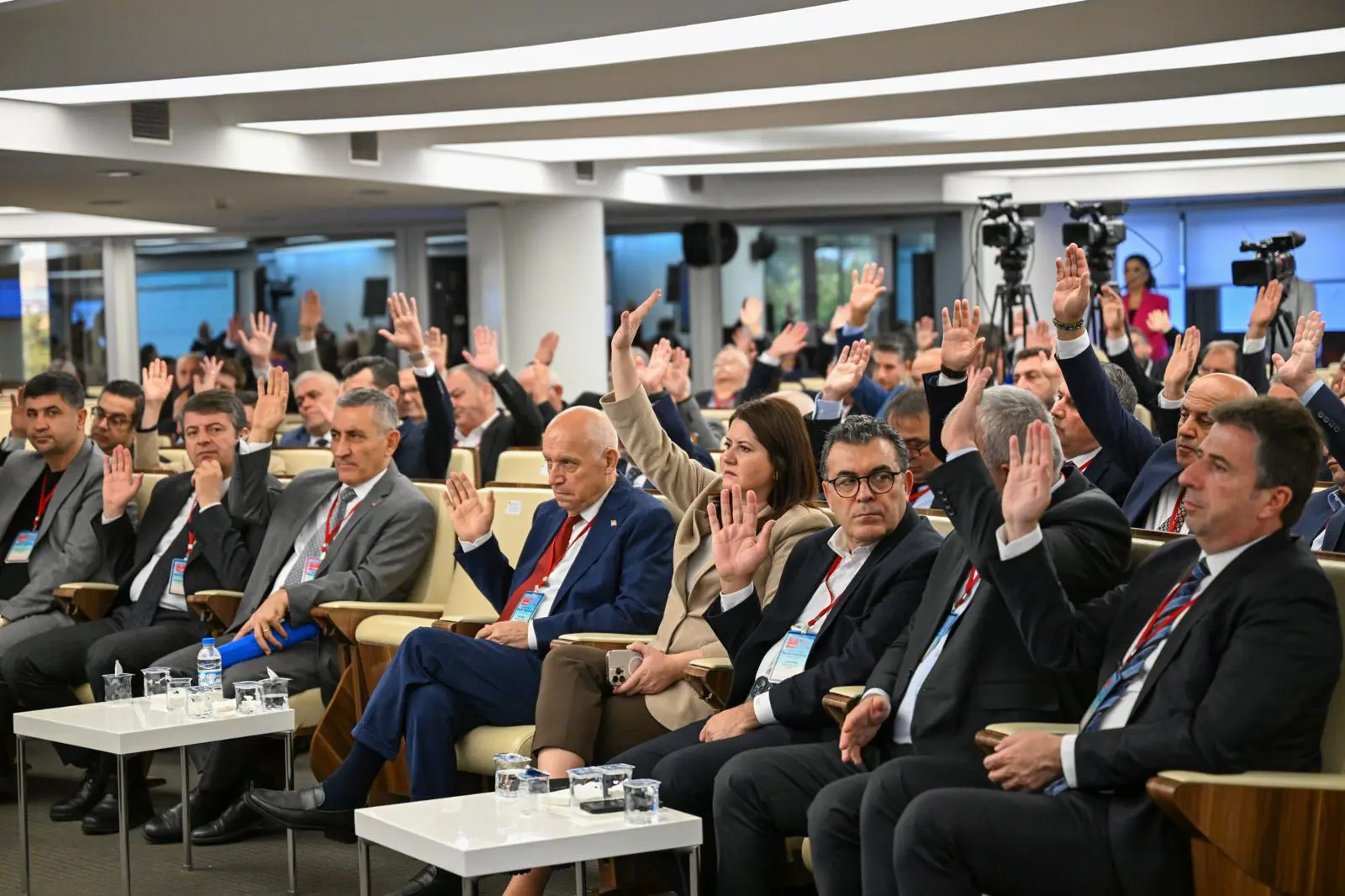 BAŞKAN GENCAN, TBB ENCÜMEN VE MECLİS TOPLANTILARINA KATILDI galeri görseli