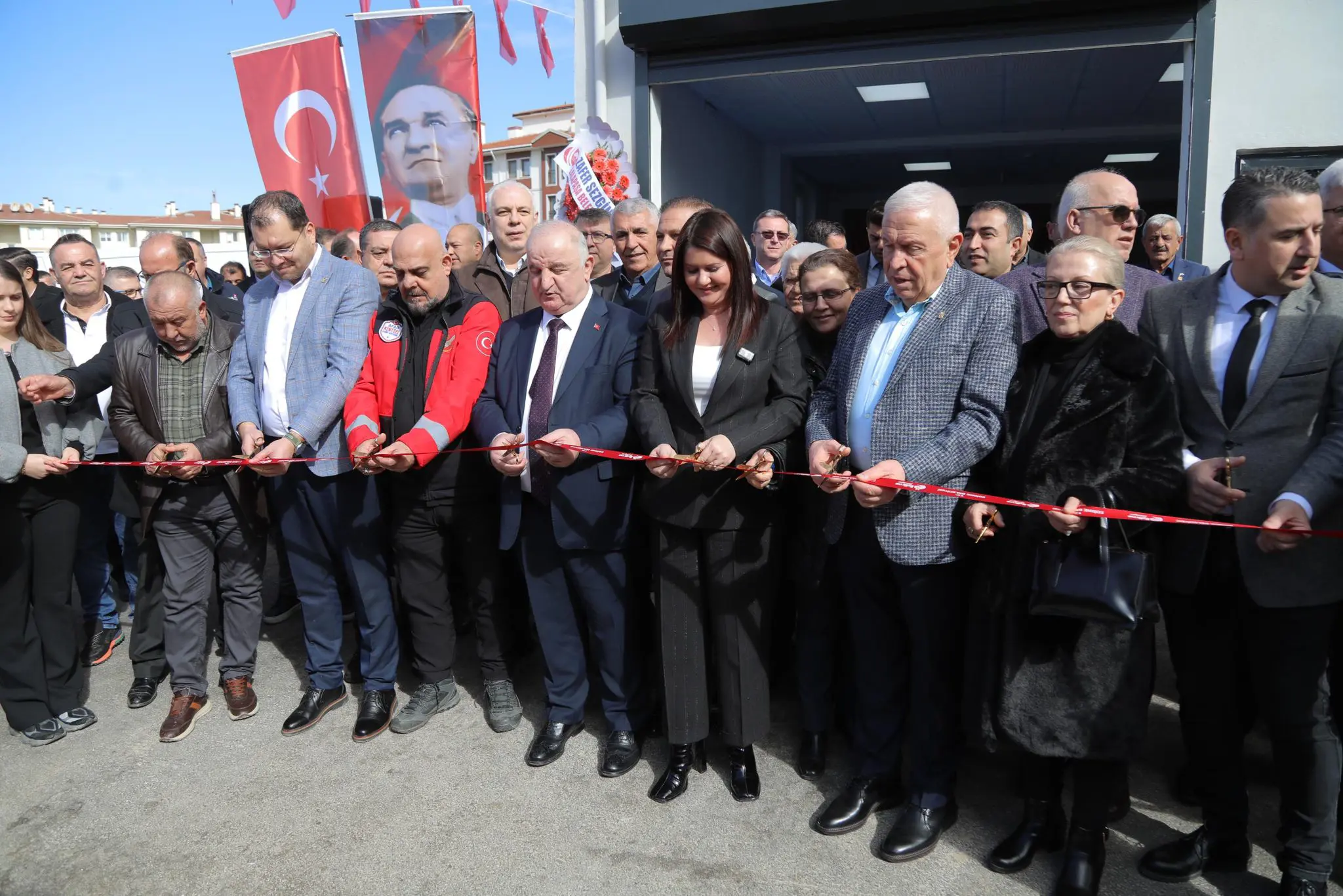 Başkan Gencan: “Bugün sadece bir mutfak açmıyor, dayanışmayı büyütüyoruz” galeri görseli