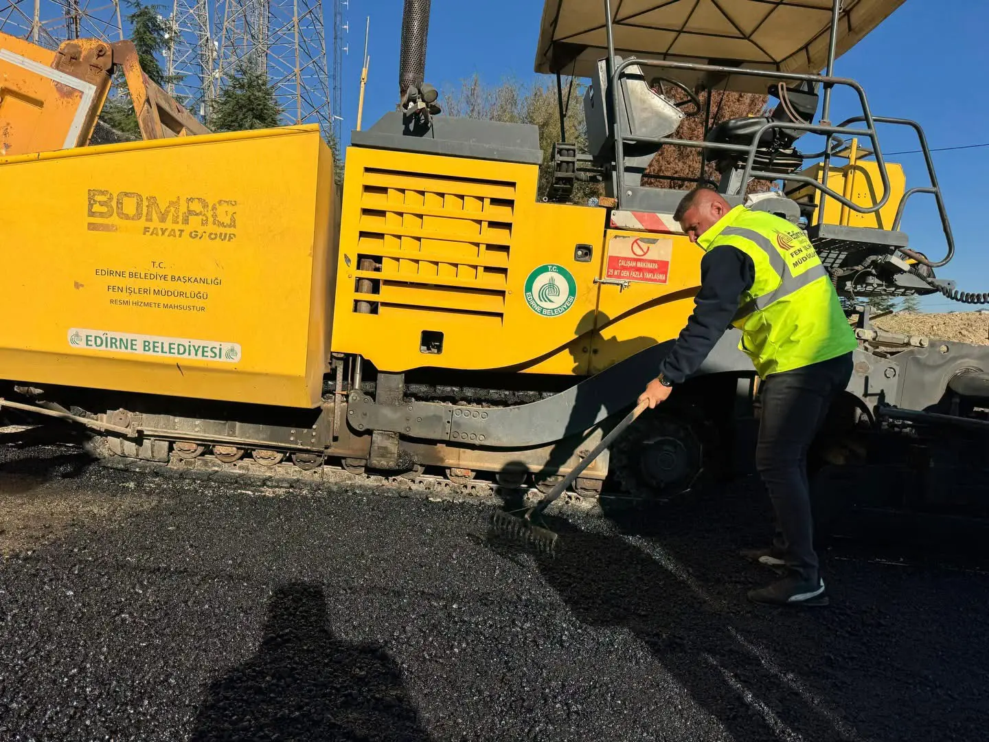 EDİRNE’DE ALTYAPISI TAMAMLANAN BÖLGELERDE ÜSTYAPI ÇALIŞMALARI BAŞLADI galeri görseli