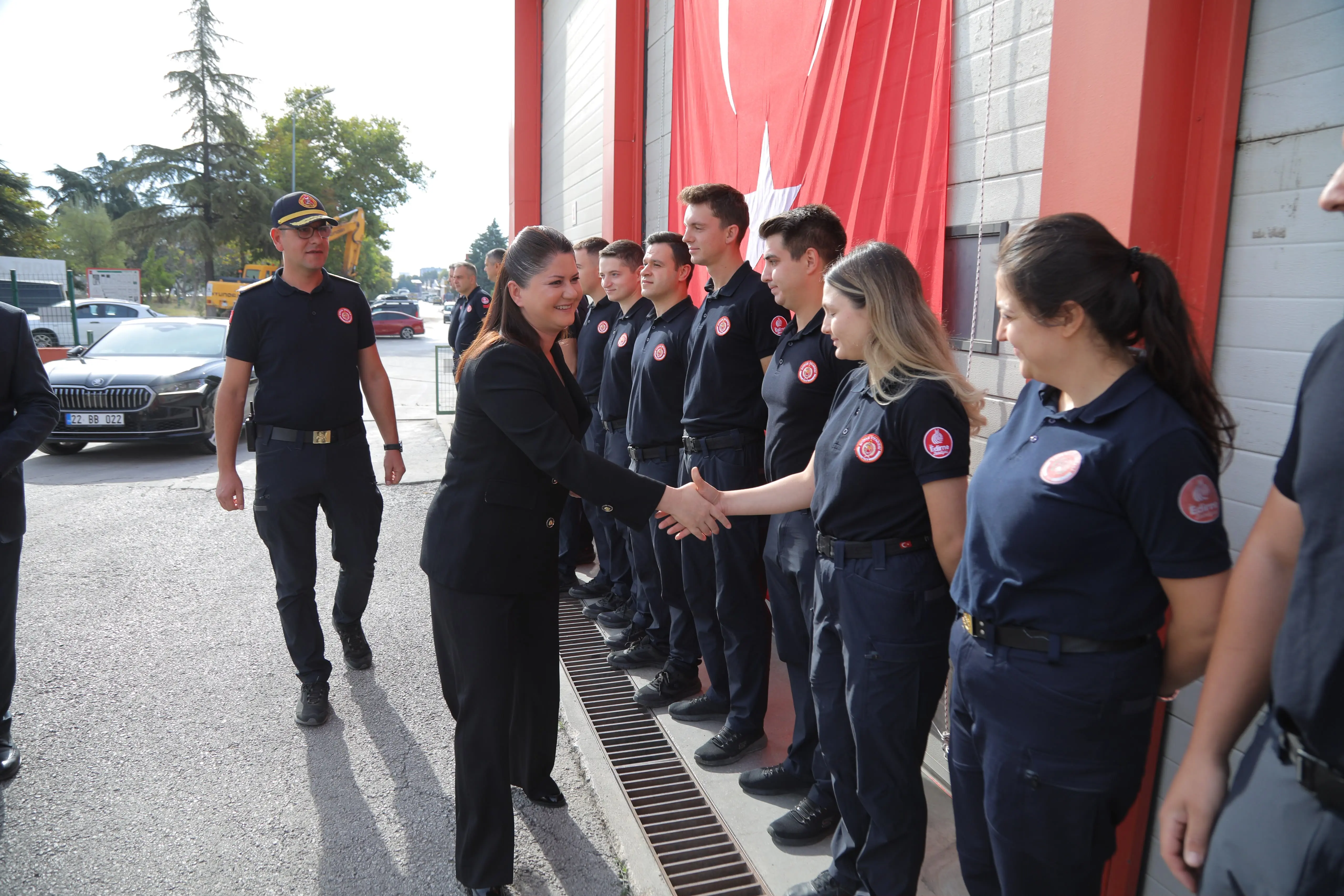 BAŞKAN GENCAN İTFAİYE HAFTASI’NDA İTFAİYE PERSONELİYLE BULUŞTU galeri görseli