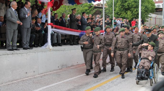“EN BÜYÜK ASKER ONLARDI BUGÜN”